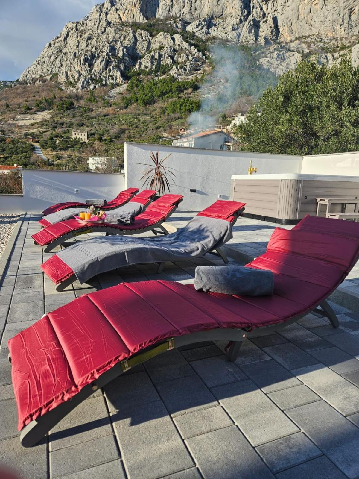 Apartman Koko With Private Jacuzzi Макарска Экстерьер фото